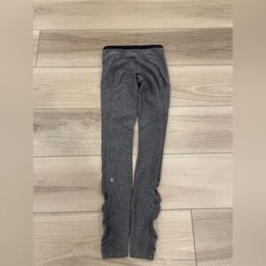 Lululemon Speed Tight V Heathered Black/Deep Coal Workout Luxtreme Sz 4 Ruched